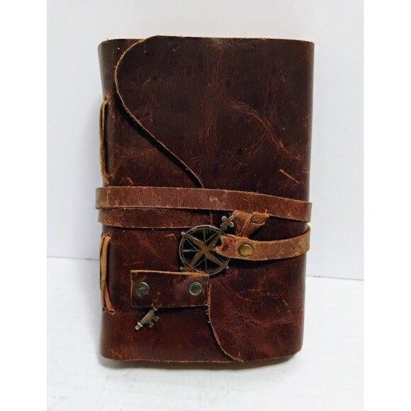 LEATHERBOUND D&D FANTASY RPG WRITING JOURNAL W AGED STYLE PAPER & KEY READ!!!! - Picture 1 of 8